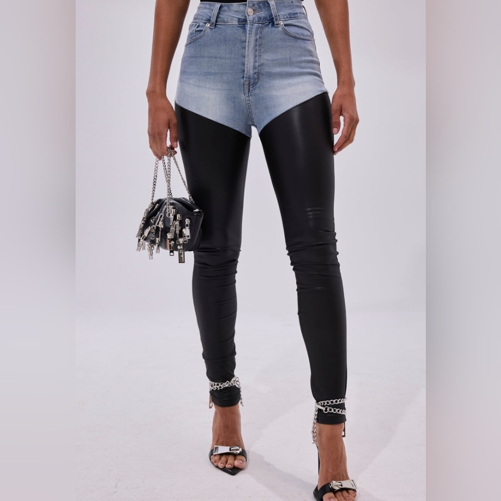 AKIRA Two-Tone Black and Blue Jeggings